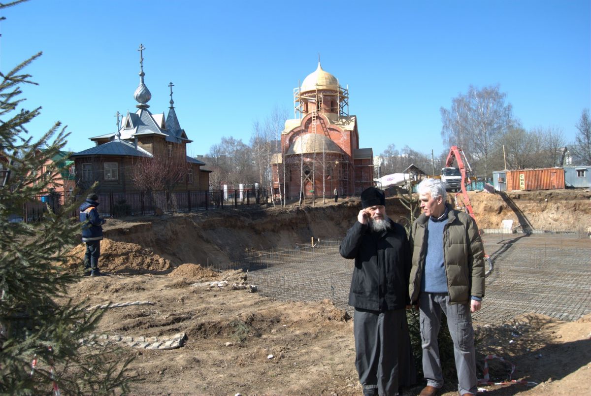 Церковь Троицы Живоначальной Королев