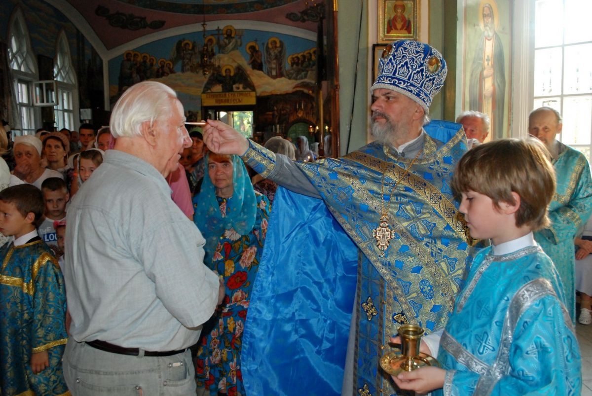 Храм Смоленской Божьей матери Ивантеевка