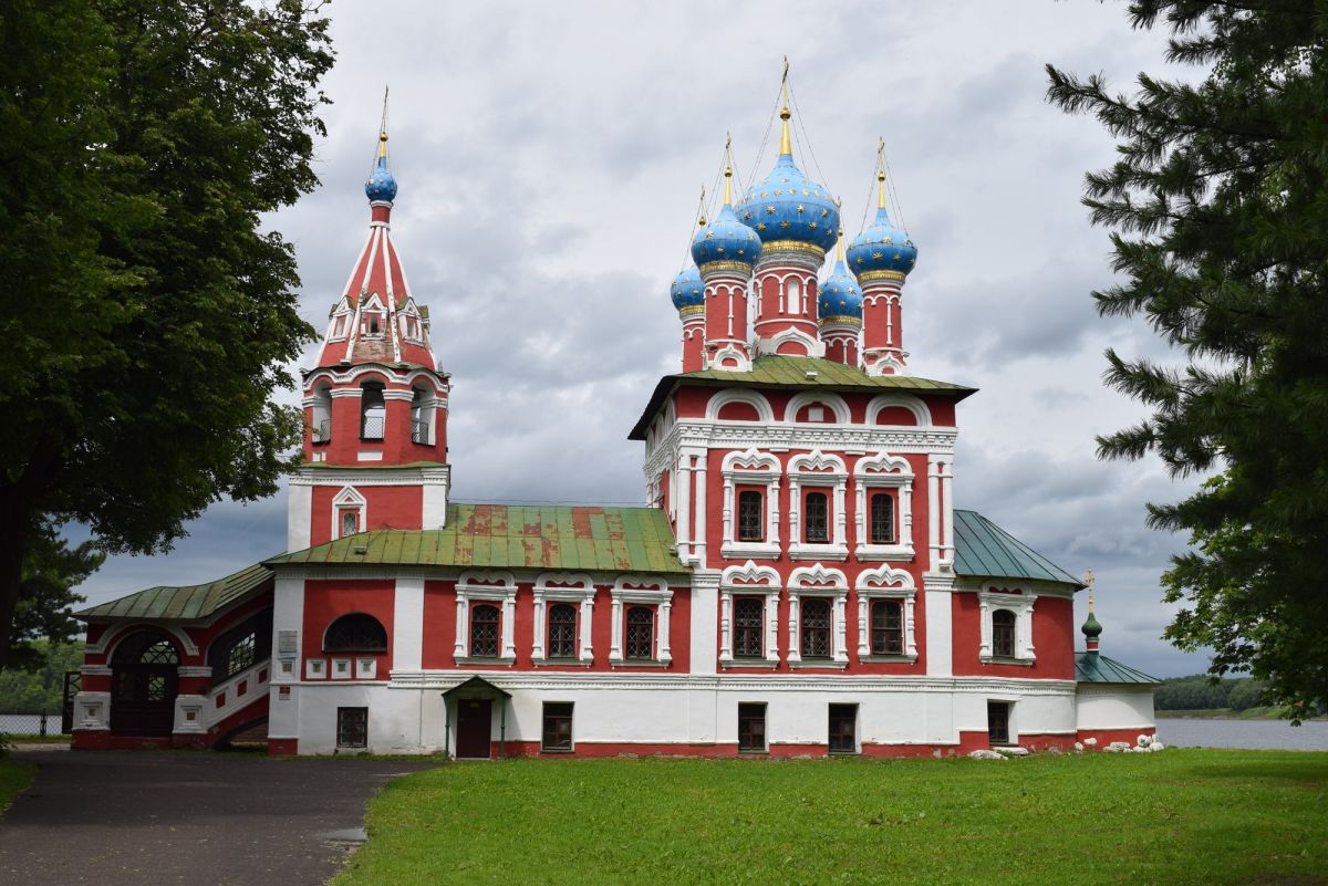 Церковь царевича димитрия на поле углич фото