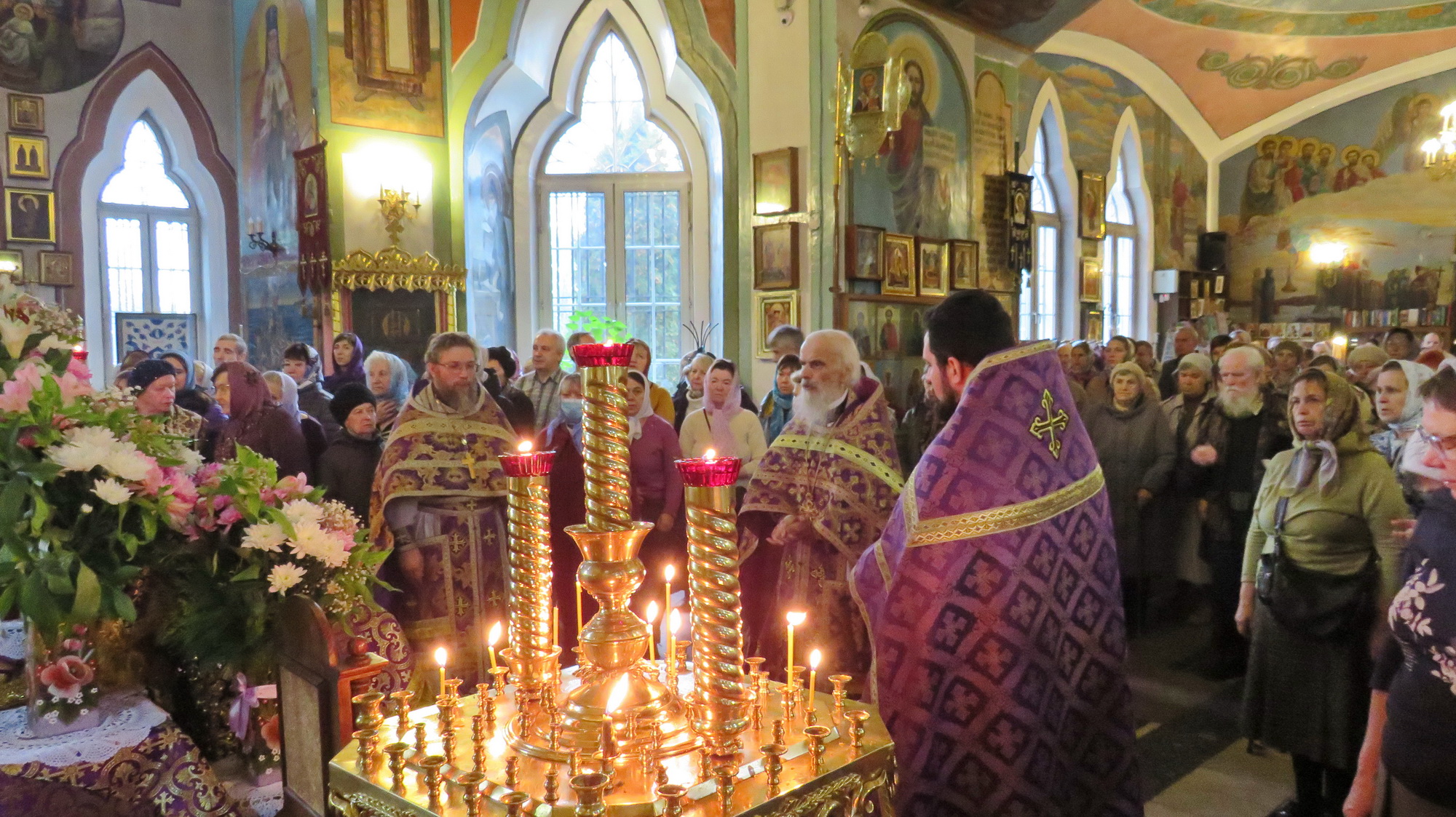 Церковь на Смоленской метро